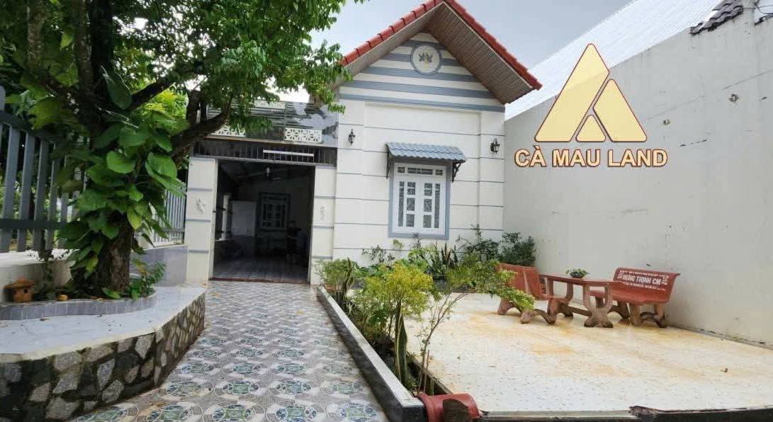 Nhà lô góc 2 mặt tiền 189.9m² giá 3.99 tỷ - Khu Licogi Cà Mau an ninh tuyệt đối!