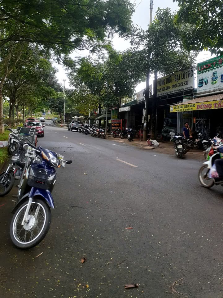 Nhà mặt tiền Quốc lộ 14, Gia Nghĩa, 522m² giá 10 tỷ - Kinh doanh thuận lợi!