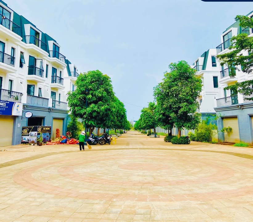 Townhouse Đường Ánh Sáng - 108m² - Giá 6.1 tỷ - Cơ hội không thể bỏ lỡ!