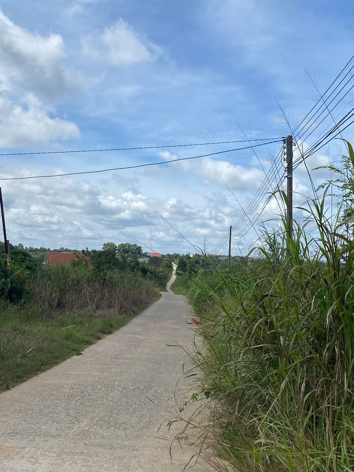 Đất nền Ea Knốp 4320m² giá 3 tỷ - Sổ hồng chính chủ, vị trí đẹp!