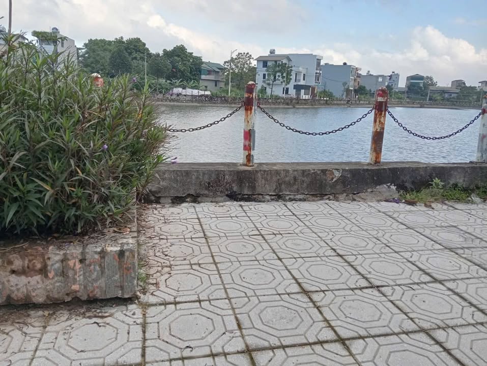 Đất nền mặt hồ Quang Trung Phủ Lý 72,5m² giá 2 tỷ - Cơ hội đầu tư hấp dẫn!