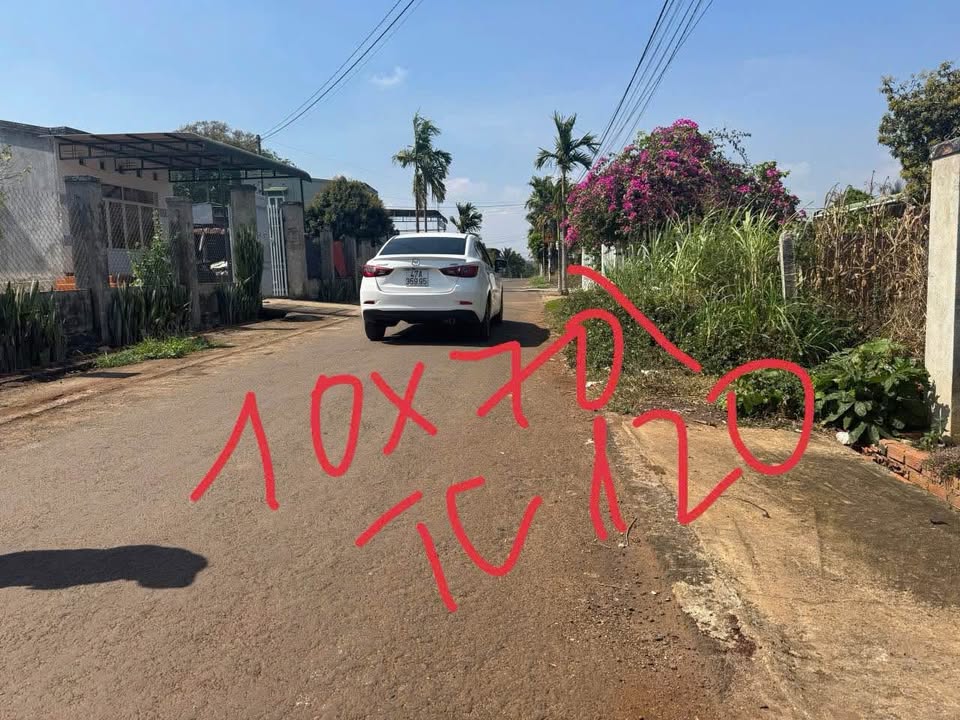 Đất thổ cư Hòa Khánh 700m² giá 1.6 tỷ - Tiềm năng kinh doanh lớn!