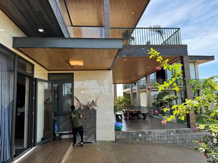 Biệt thự đẹp tại xã Tân Châu, huyện Di Linh 1327m² giá 17 tỷ - Không thể bỏ lỡ!