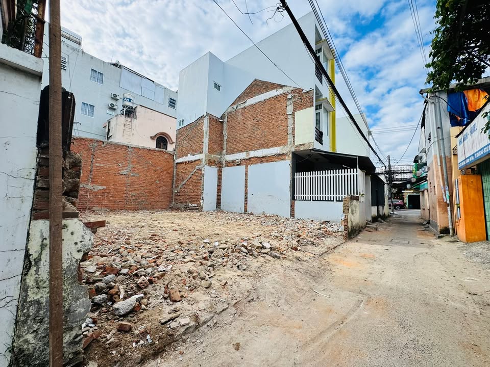 Đất nền Nha Trang, Hẻm 42 Mai Xuân Thưởng 54m² giá 3.45 tỷ - Gần biển, gần chợ!