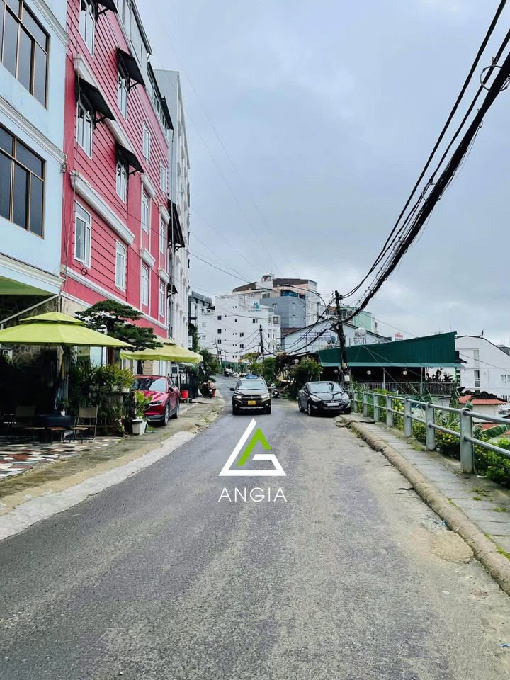 Nhà mặt tiền Thủ Khoa Huân Đà Lạt 42m² giá 11.5 tỷ - Đầu tư sinh lời ngay!