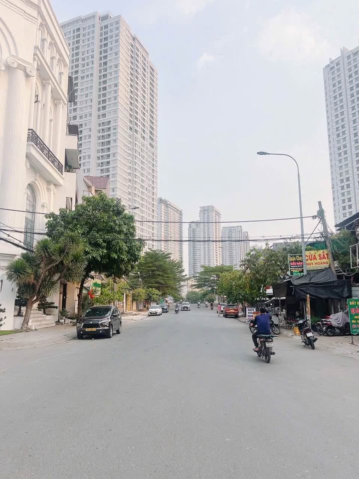 Nhà phố Tân Hưng Quận 7 88m² giá 6 tỷ - Chính chủ sổ hồng riêng