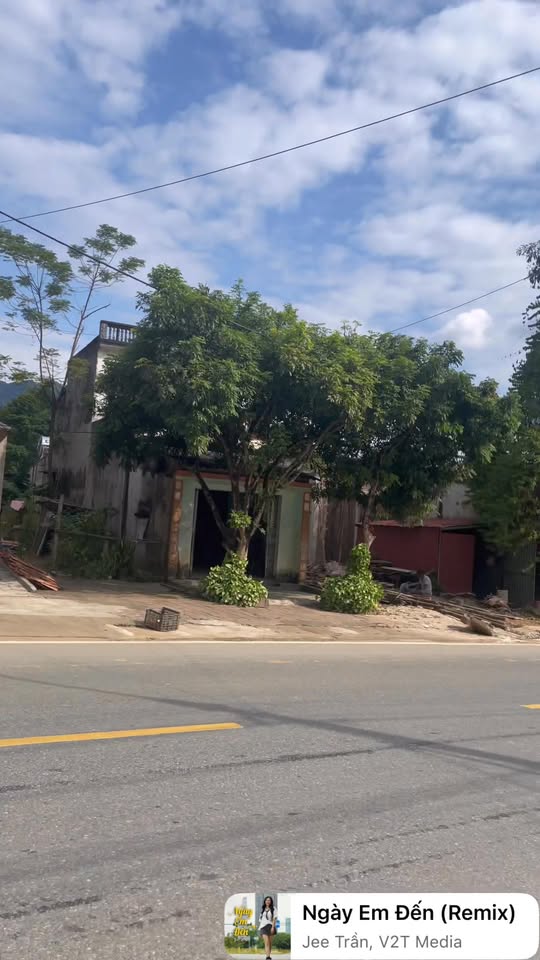 Nhà 3 tầng mặt đường Quốc lộ 2 Vị Xuyên 130m² giá chỉ 2 tỷ - Kinh doanh sầm uất!