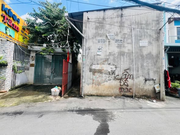 Nhà phố Thủ Đức 113m² giá 7.9 tỷ - Hẻm xe hơi, gần trường ĐH!
