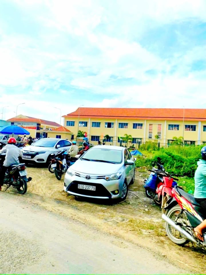 Đất nền mặt tiền Nguyễn Văn Dương, Đức Hòa 180m² giá 1.8 tỷ - Cơ hội đầu tư hấp dẫn!