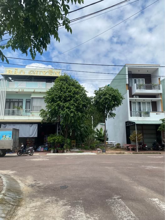 Đất nền Nhơn Phú, Quy Nhơn 64m² giá 2.12 tỷ - Sổ đỏ chính chủ, vị trí đẹp!