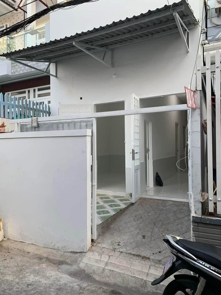 Nhà cho thuê đường Phạm Ngũ Lão, quận Ninh Kiều, 95m² giá 5.5 triệu - Phù hợp cho gia đình!