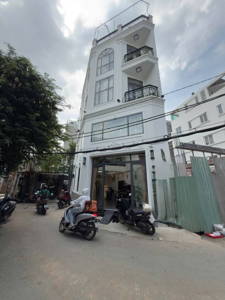 Nhà phố 4 tầng tại Bình Thạnh 47m² giá 12 tỷ - Sẵn sàng vào ở ngay!