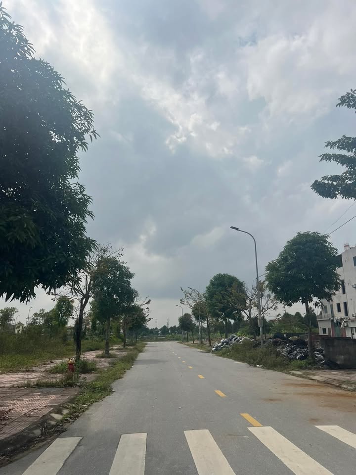 Đất nền Yên Trung, Yên Phong 90m² giá thỏa thuận - View công viên thoáng đãng!