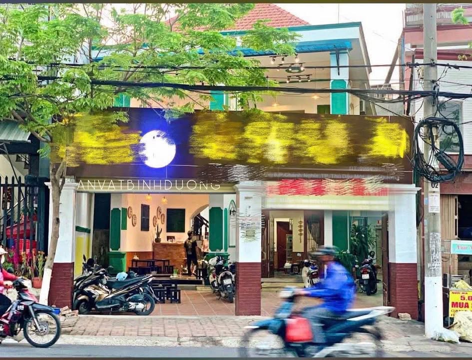 Cho thuê mặt bằng kinh doanh đường Cách Mạng Tháng 8, Thủ Dầu Một 280m² - Vị trí đẹp, giá chỉ 20 triệu/tháng!