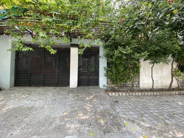 Biệt thự sân vườn cho thuê Vĩnh Hòa 260m² giá chỉ 20 triệu/tháng - Vị trí gần biển lý tưởng!