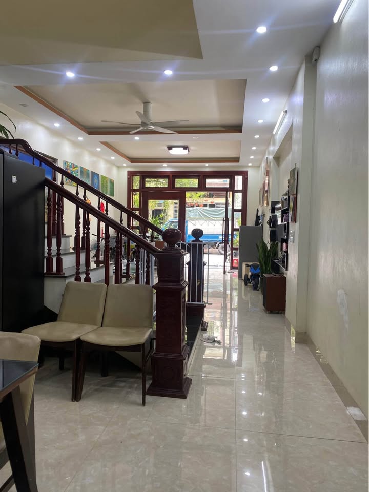 Nhà đẹp 2 tầng tại Trần Thủ Độ, Lào Cai 95m² - Chính chủ, giá tốt!