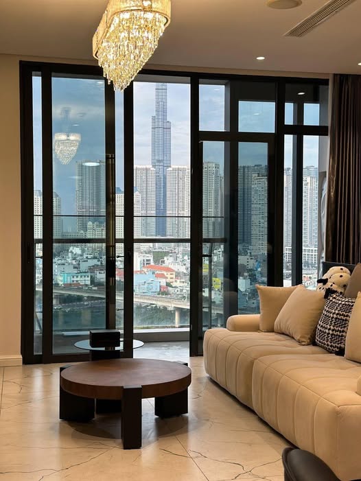 Căn hộ Vinhomes Bason 105m² giá 24 tỷ - View Landmark81 tuyệt đẹp