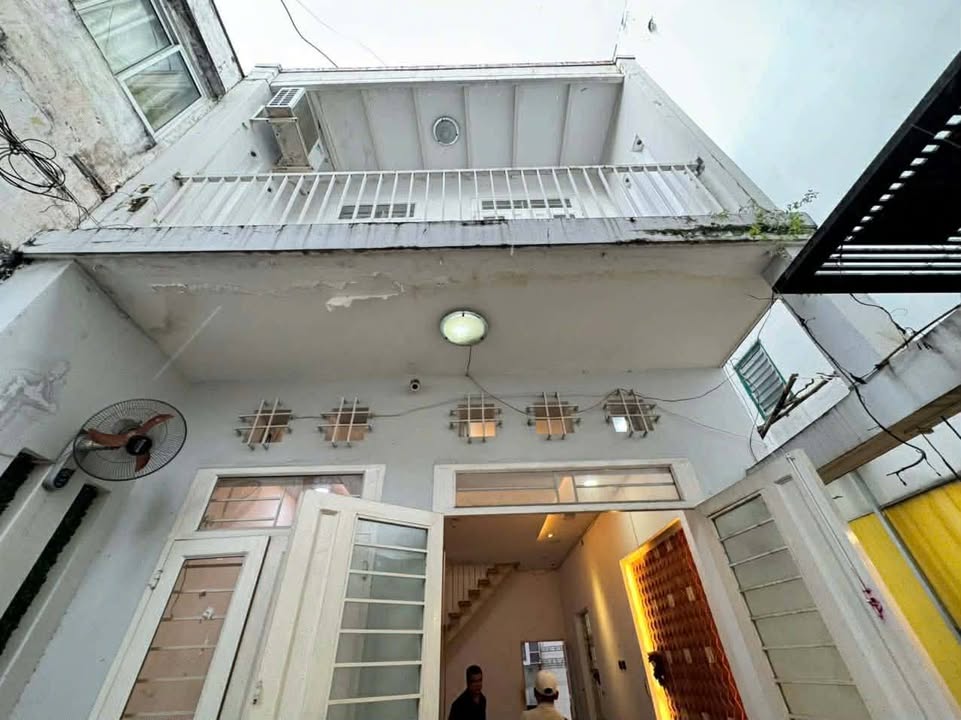 Nhà riêng Đoàn Thị Điểm, Phú Nhuận 79m² giá 6.8 tỷ - Pháp lý rõ ràng, không quy hoạch!