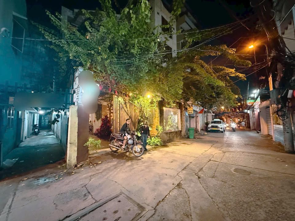 Nhà hẻm ô tô Đường Hoa Sứ, Phú Nhuận 45m² giá 8.95 tỷ - Chính chủ bán gấp!