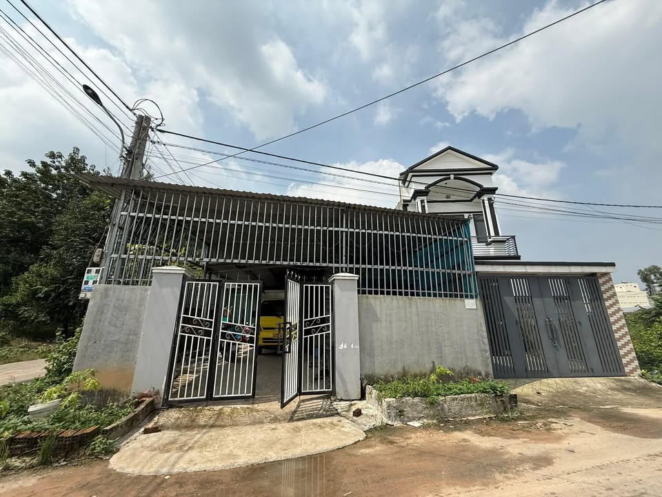 Nhà riêng đường Trần Văn Ơn, Tân Phước Khánh 180m² giá 2.9 tỷ - Phong thủy tốt, thiết kế hiện đại!