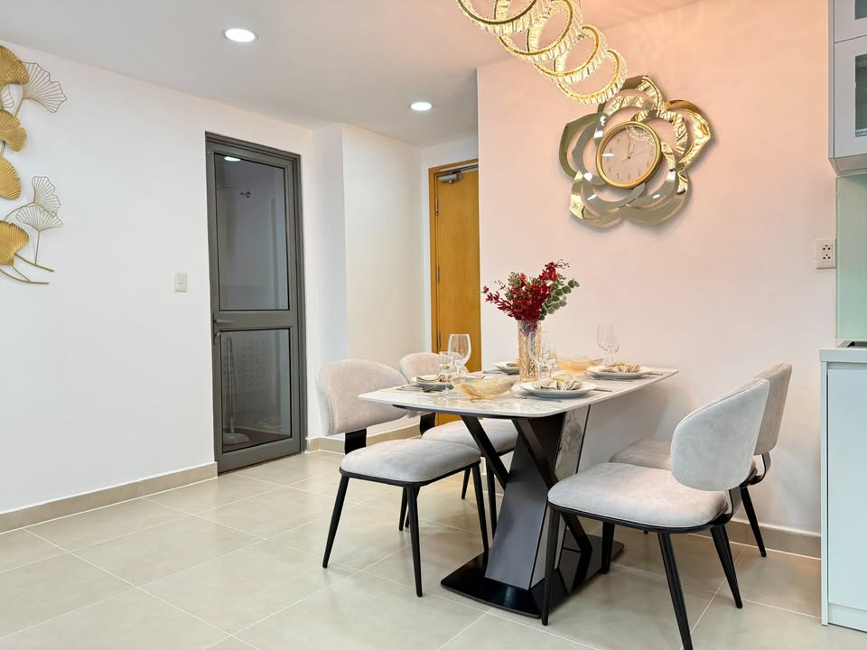 Căn hộ 2PN Masteri Thảo Điền 75m² giá 8.6 tỷ - Nội thất thiết kế đẹp, sổ hồng vĩnh viễn!