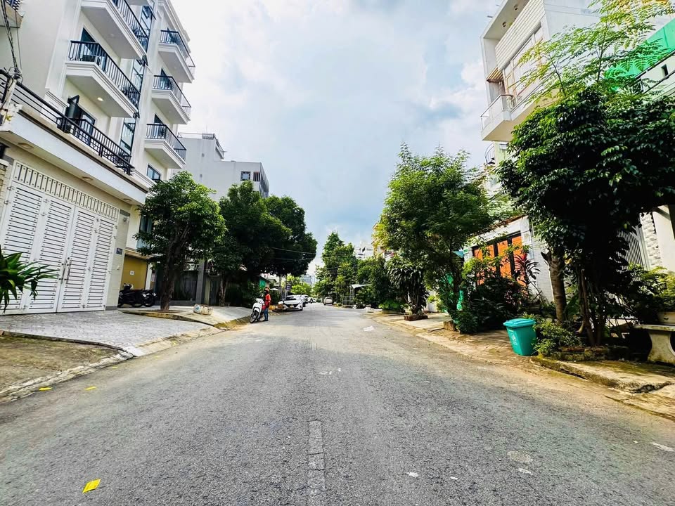 Nhà mặt tiền Đường số 43, Quận 7, 88m² giá 16.99 tỷ - Đẹp ở ngay!