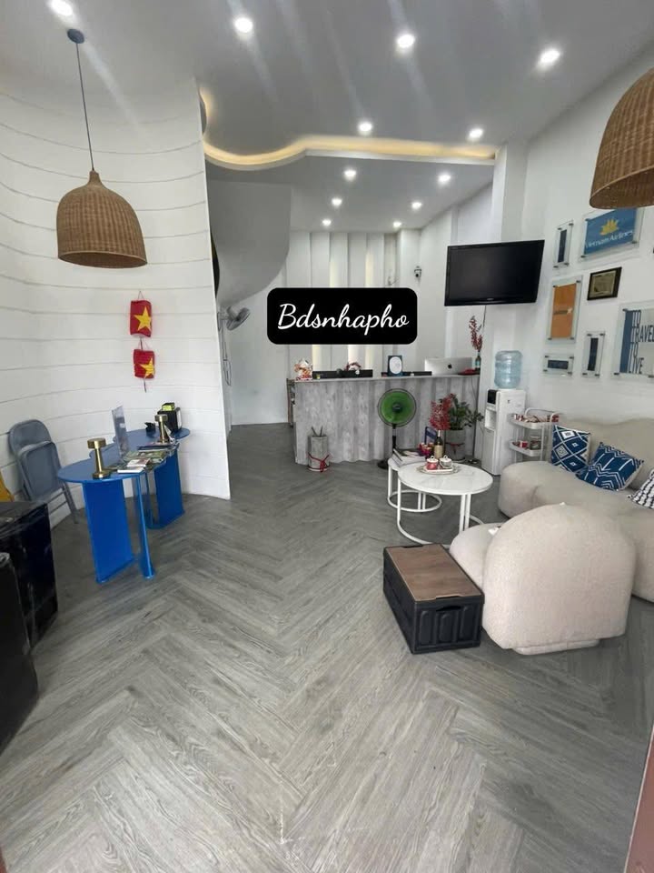 Cho thuê nhà mặt tiền Nguyễn Hữu Thọ, quận Hải Châu, 40m² - Vị trí đắc địa gần sân bay!