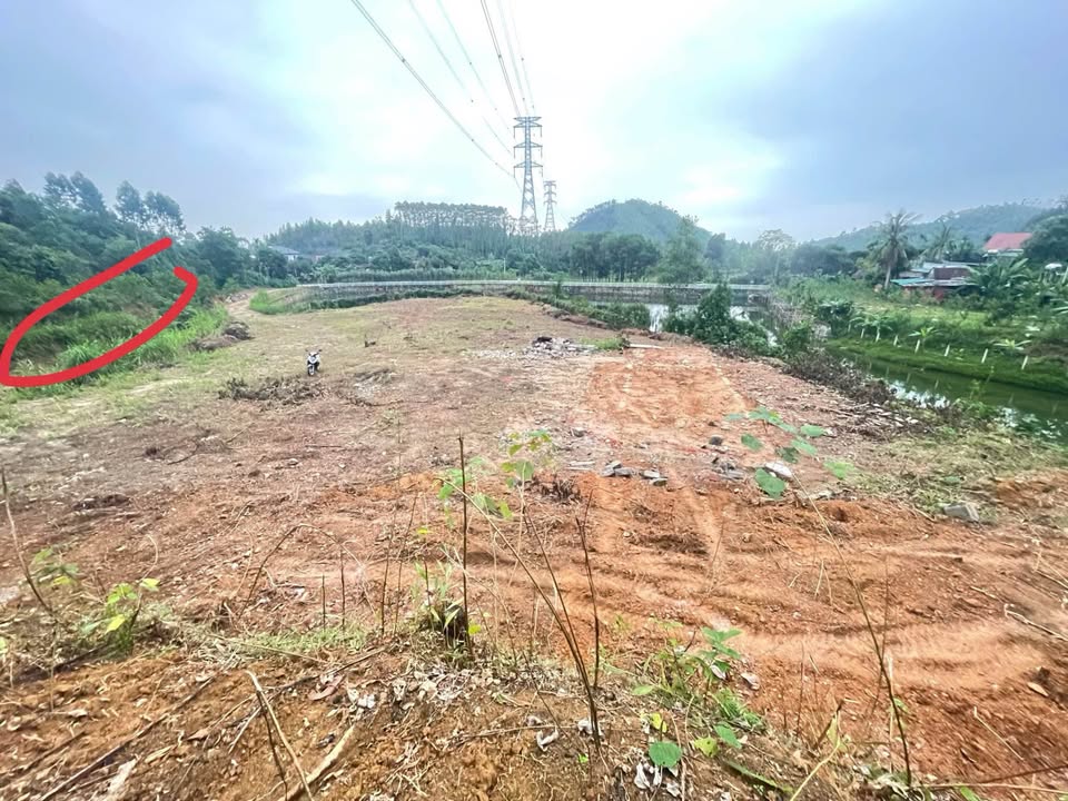 Đất thổ cư 2566m² tại Xuân Hoà, Lập Thạch, Vĩnh Phúc - View hồ tuyệt đẹp, giá chỉ 3.7 tỷ!