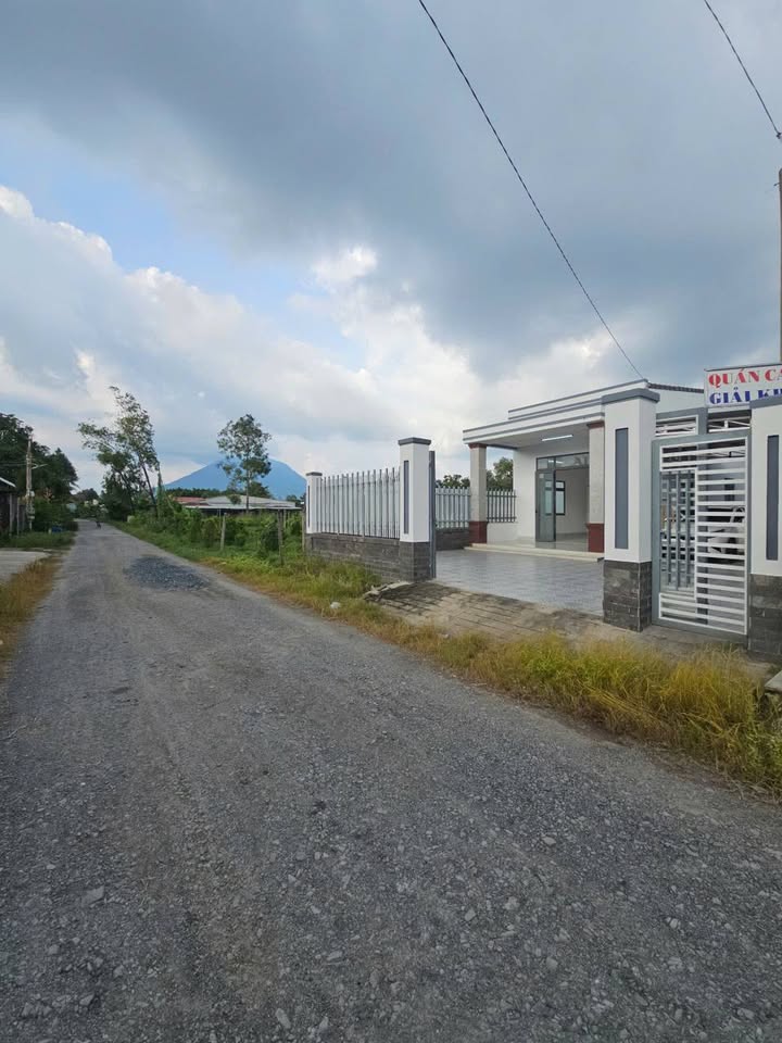 Nhà mới bán tại phường Ninh Thạnh, Tây Ninh 377m² giá 1.89 tỷ - Dọn vào ở ngay!