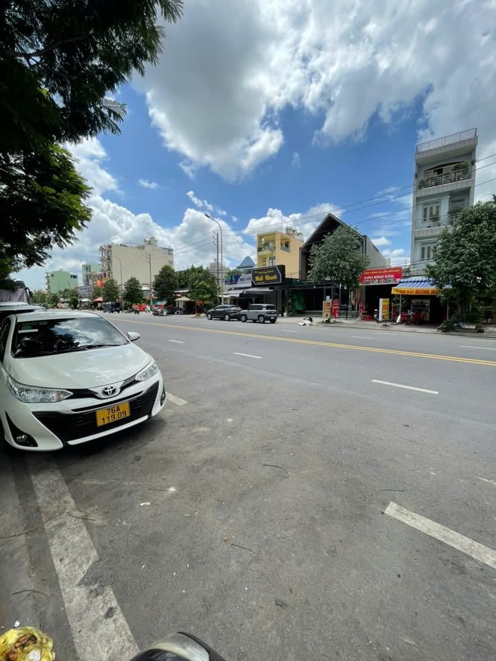 Nhà mặt tiền Bờ Bao, Sơn Kỳ, Tân Phú 66m² giá 13,5 tỷ - Cơ hội đầu tư hấp dẫn!