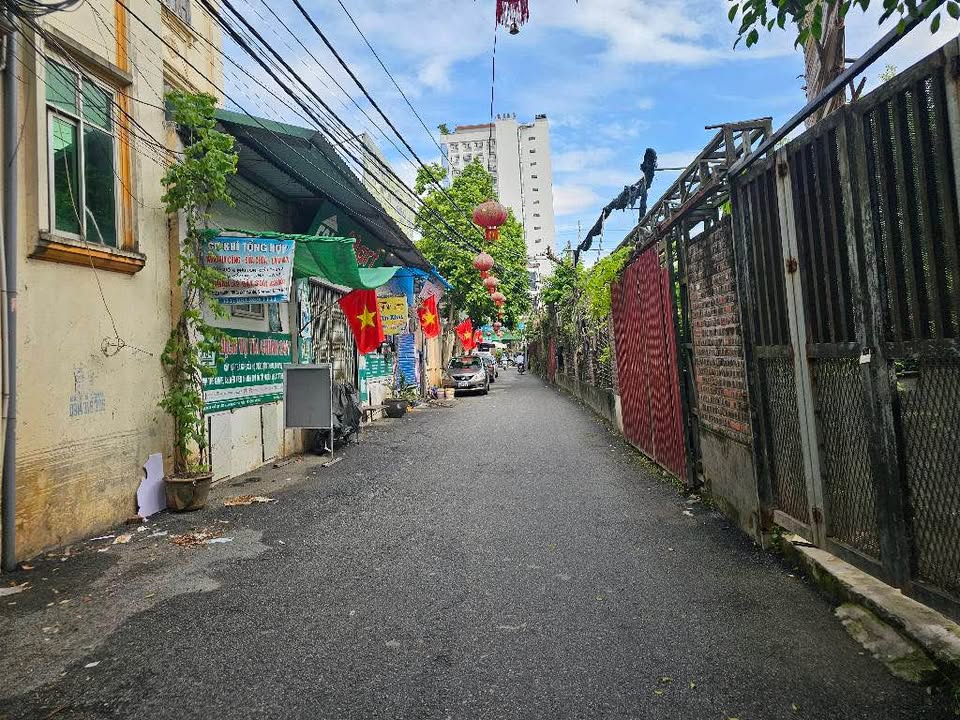 Đất nền Vạn Phúc Hà Đông 50m² giá 11 tỷ - Vị trí kinh doanh đắc địa!