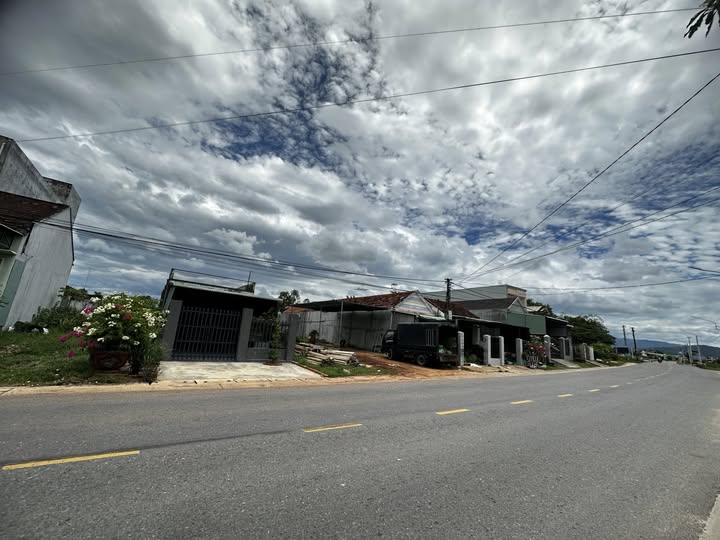 Nhà mặt tiền Quốc lộ 19B, Bình Thành, 125m² giá 1.1 tỷ - Cơ hội kinh doanh tốt!