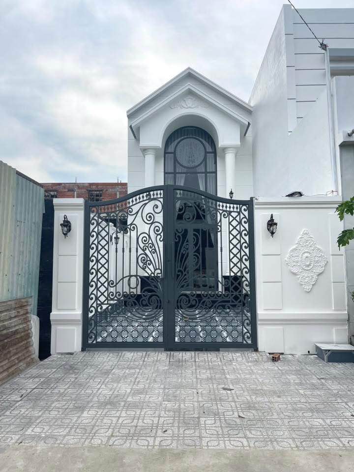 Nhà mặt tiền Ngô Sĩ Liên, Rạch Giá, 138.5m² giá 3.6 tỷ - Sổ hồng chính chủ!