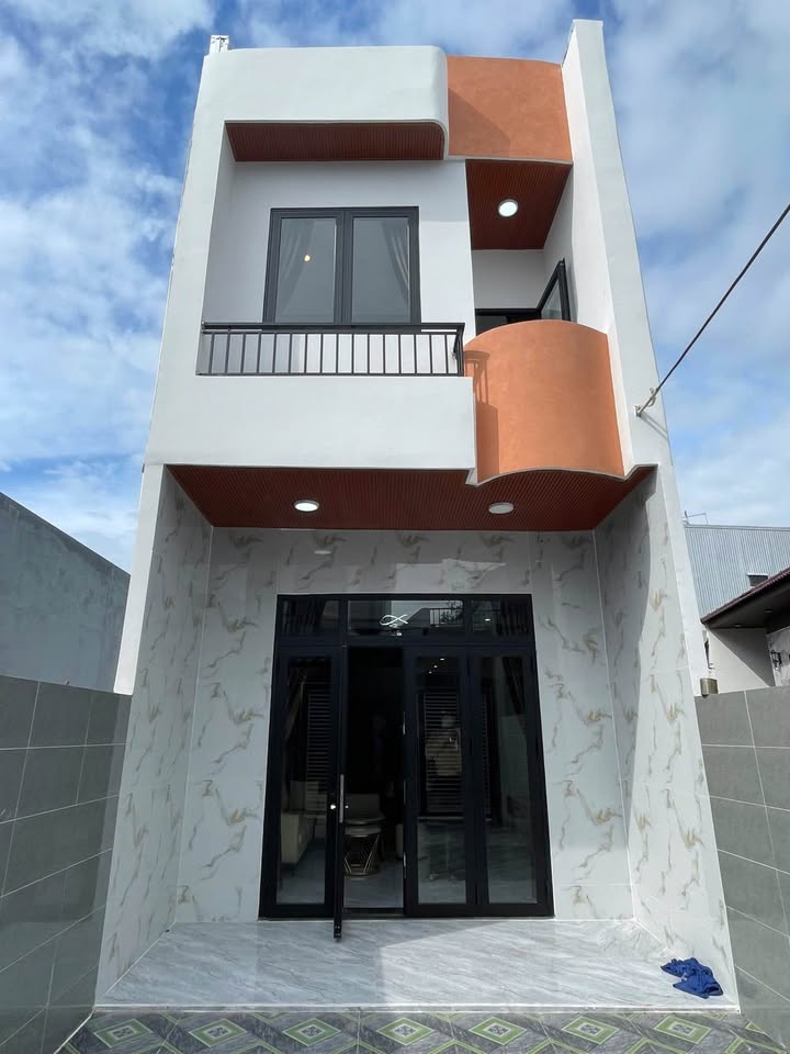 Nhà 2 tầng Hòa Thọ Đông 83m² giá 4.x tỷ - Ô tô vào tận sân, Full nội thất!