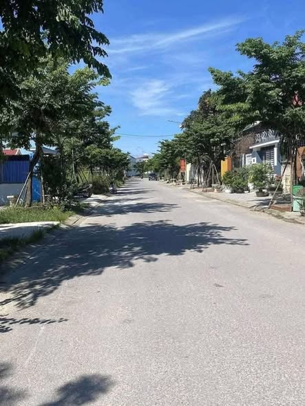 Nhà mặt tiền Đặng Thái Thân Đồng Hới 160m² giá 2.5 tỷ - Cơ hội đầu tư hấp dẫn!