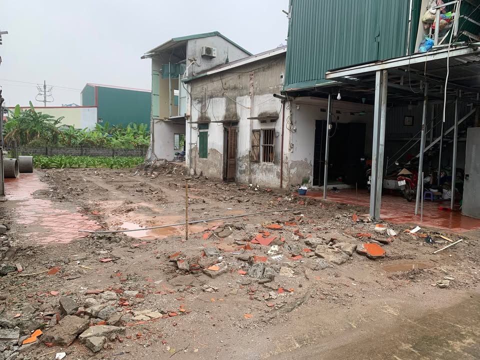 Đất thổ cư Hồng Vân 92m² giá 4 tỷ - Gần chợ và trường học!