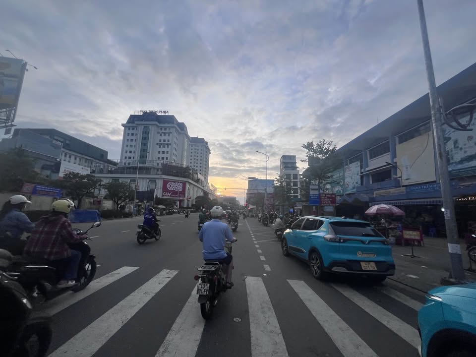 FrontHouse Đà Nẵng 173m² giá 31 tỷ - Vị trí đắc địa tại Hải Châu!