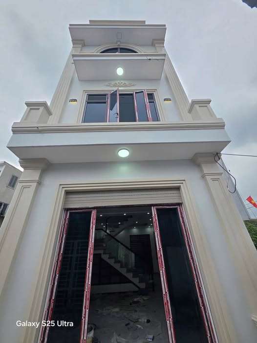 Nhà 3 tầng Lệ Tảo - Kiến An 44m² giá 2.15 tỷ - Thiết kế hiện đại, chính chủ!