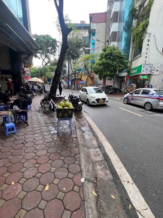 Mặt phố Vương Thừa Vũ 55m² giá 22.5 tỷ - Kinh doanh đắc địa, sổ đỏ chính chủ!