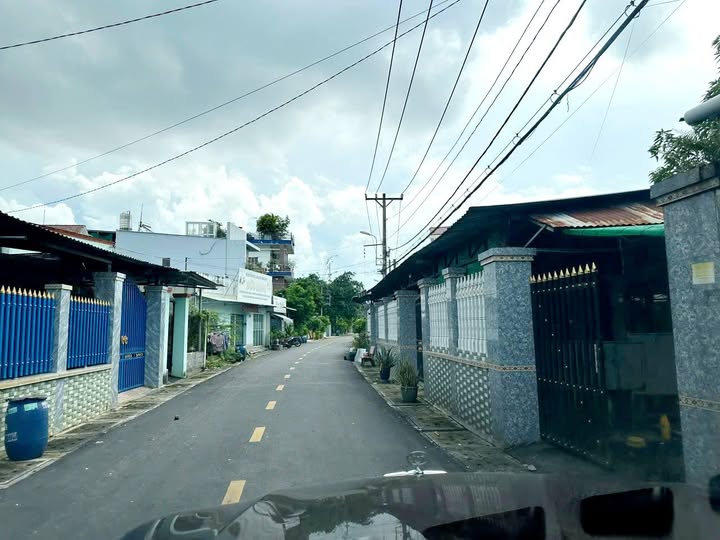 Nhà riêng khu phố 1, thị trấn Củ Chi 195m² giá 3 tỷ - Sổ hồng chính chủ!