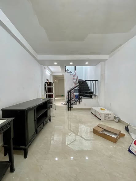 Nhà riêng Long Trường, Quận 9, 57m² giá 4 tỷ - Sổ hồng chính chủ, hẻm xe hơi