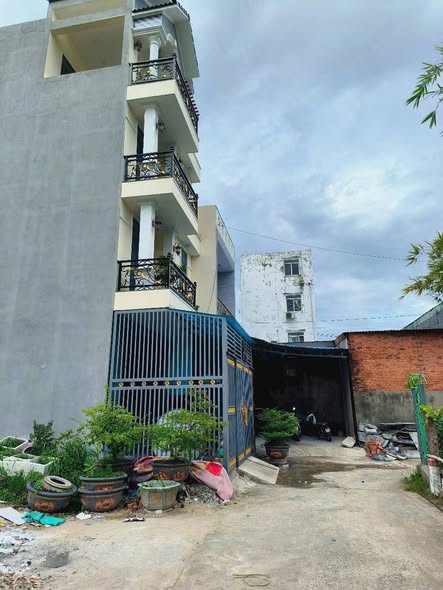 Đất nền Bà Điểm Hóc Môn 110m² giá 3.58 tỷ - Đường xe tải thông thoáng!