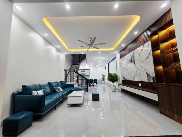 Nhà 3 tầng mặt tiền tại Đông Hương, Thanh Hóa 63m² - Thiết kế hiện đại, giá chỉ 4 tỷ!