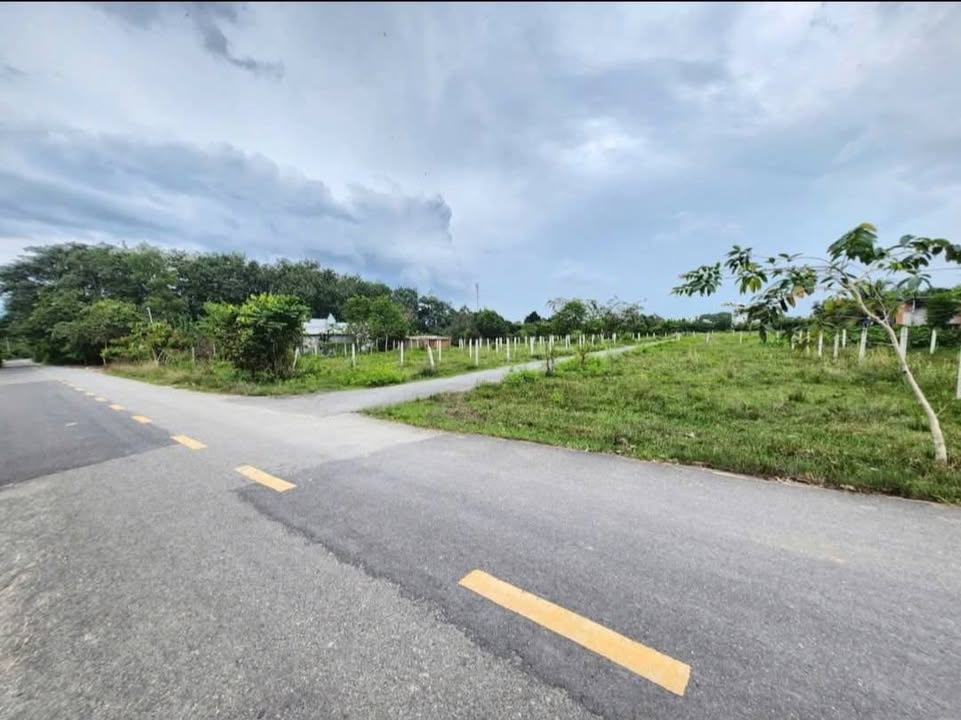 Đất Nhuận Đức Củ Chi 100m² giá 950 triệu - Sổ hồng chính chủ, xây dựng tự do!