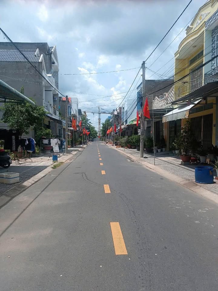 Nhà 1 Trệt 1 Lầu Đường Lê Văn Mỹ 76.5m² giá 2.999 tỷ - Vị trí đắc địa, tiện ích đầy đủ!