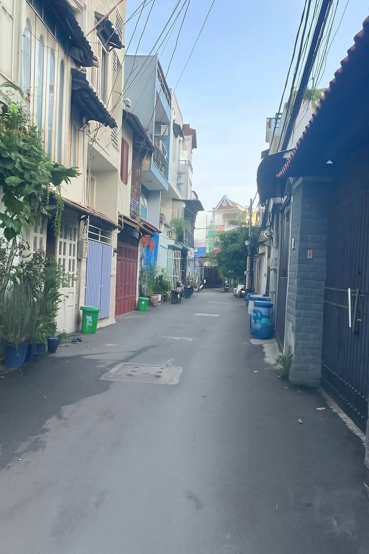 Nhà 2 tầng mới đẹp Phước Long B 76m² giá chỉ 6.69 tỷ - Vào ở ngay!