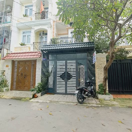 Bán nhà hẻm Hoàng Bật Đạt, phường 15, Tân Bình - 38m² giá 4 tỷ - Nhà mới vào ở ngay!