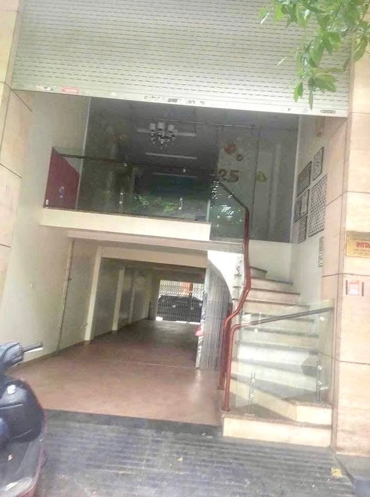 Nhà cho thuê 80m² 7 tầng đường Vũ Trọng Khánh - Bàn giao ngay!