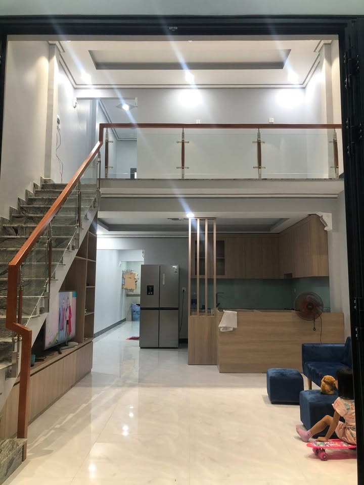 Nhà gác đúc An Viễn Trảng Bom 100m² giá 1.76 tỷ - Sân ô tô thoải mái!