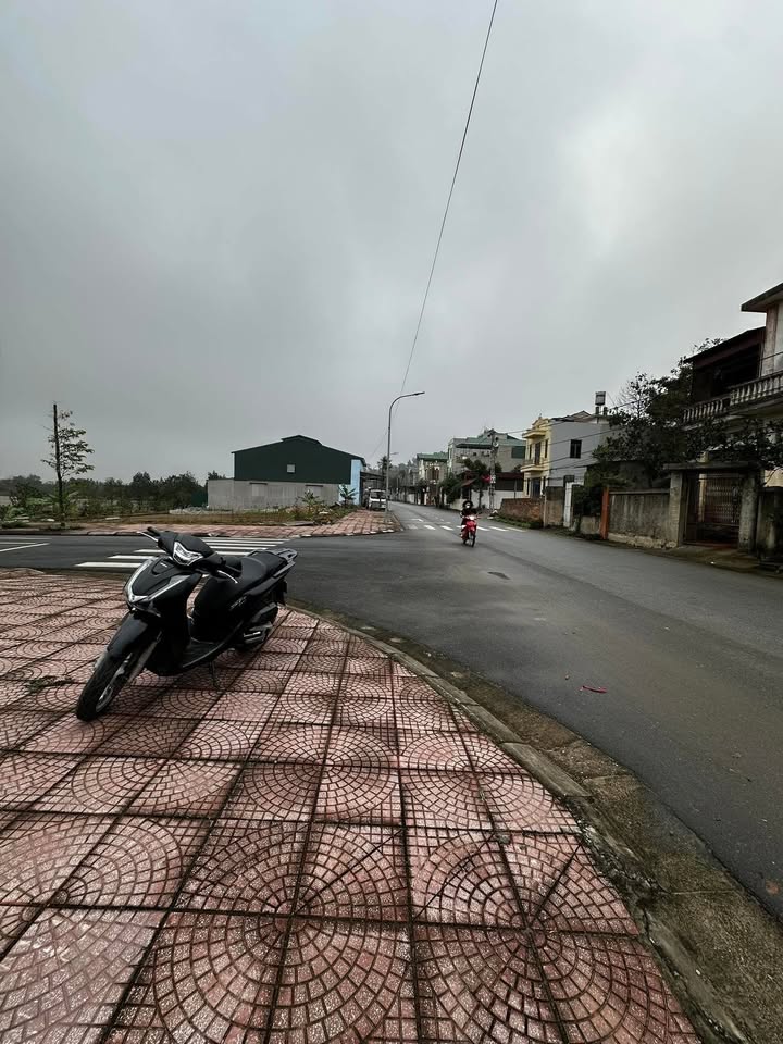 Đất nền lô góc tại Chợ Sơn, Việt Đoàn, 120m² - Đầu tư sinh lời ngay!